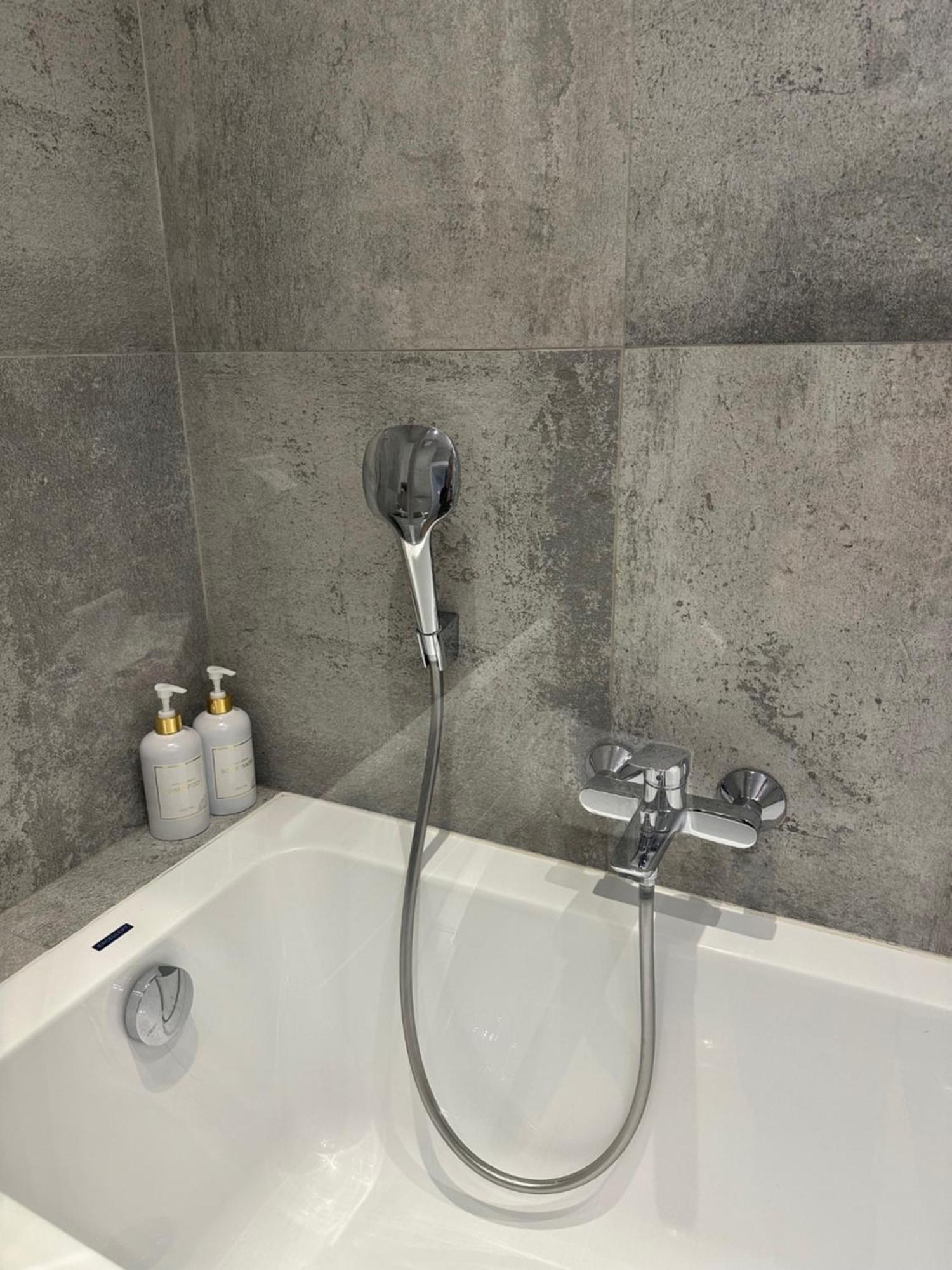 ורשה Modern Apartment Near To The Chopin'S Airport Cybernetyki 2A מראה חיצוני תמונה
