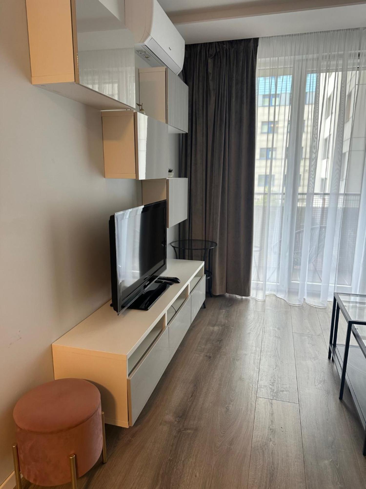 ורשה Modern Apartment Near To The Chopin'S Airport Cybernetyki 2A מראה חיצוני תמונה